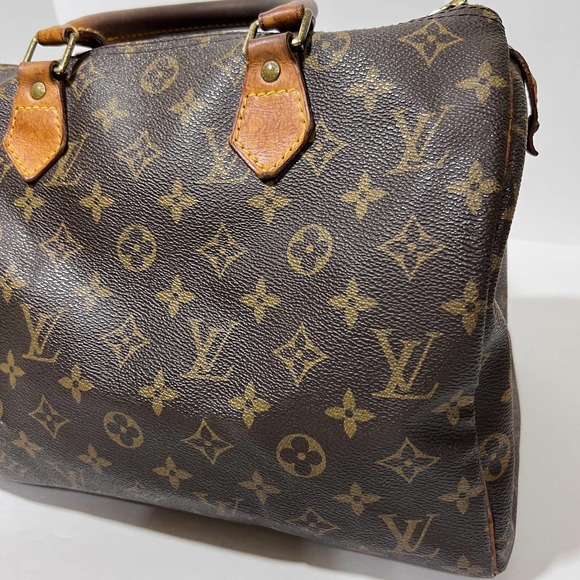 Louis Vuitton Monogram Speedy 30 - Picture 7 of 16